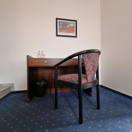 Erbenholz Hotel Laatzen ภายนอก รูปภาพ