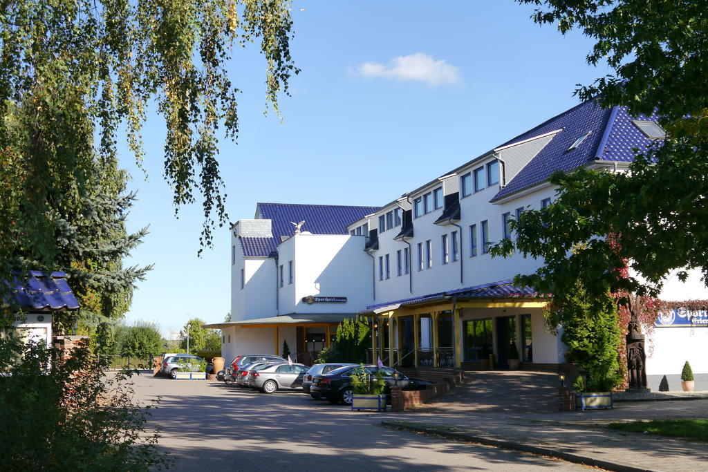 Erbenholz Hotel Laatzen ภายนอก รูปภาพ